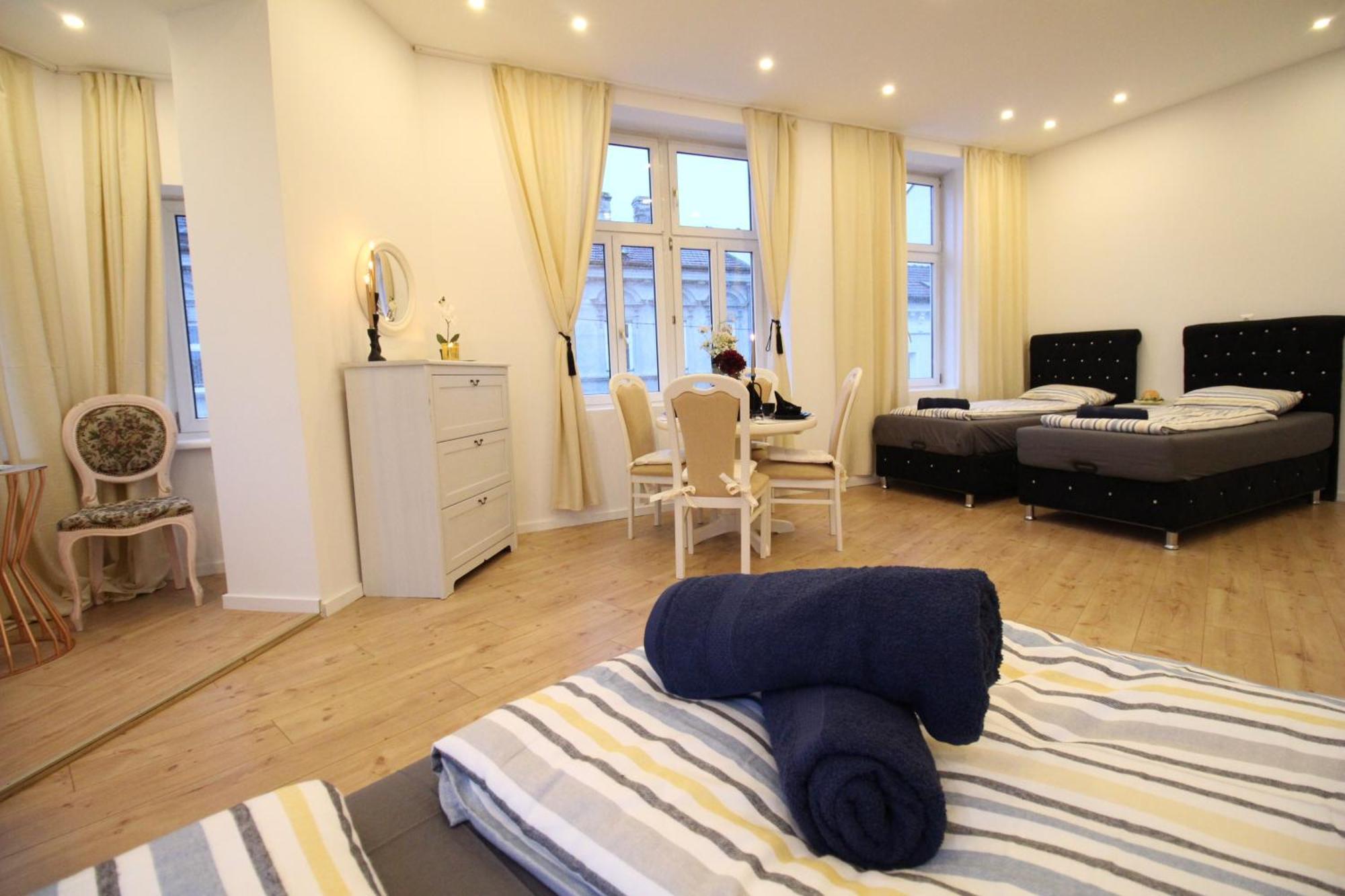 Disc Cozy Rooms In Liesing Wien Exteriör bild