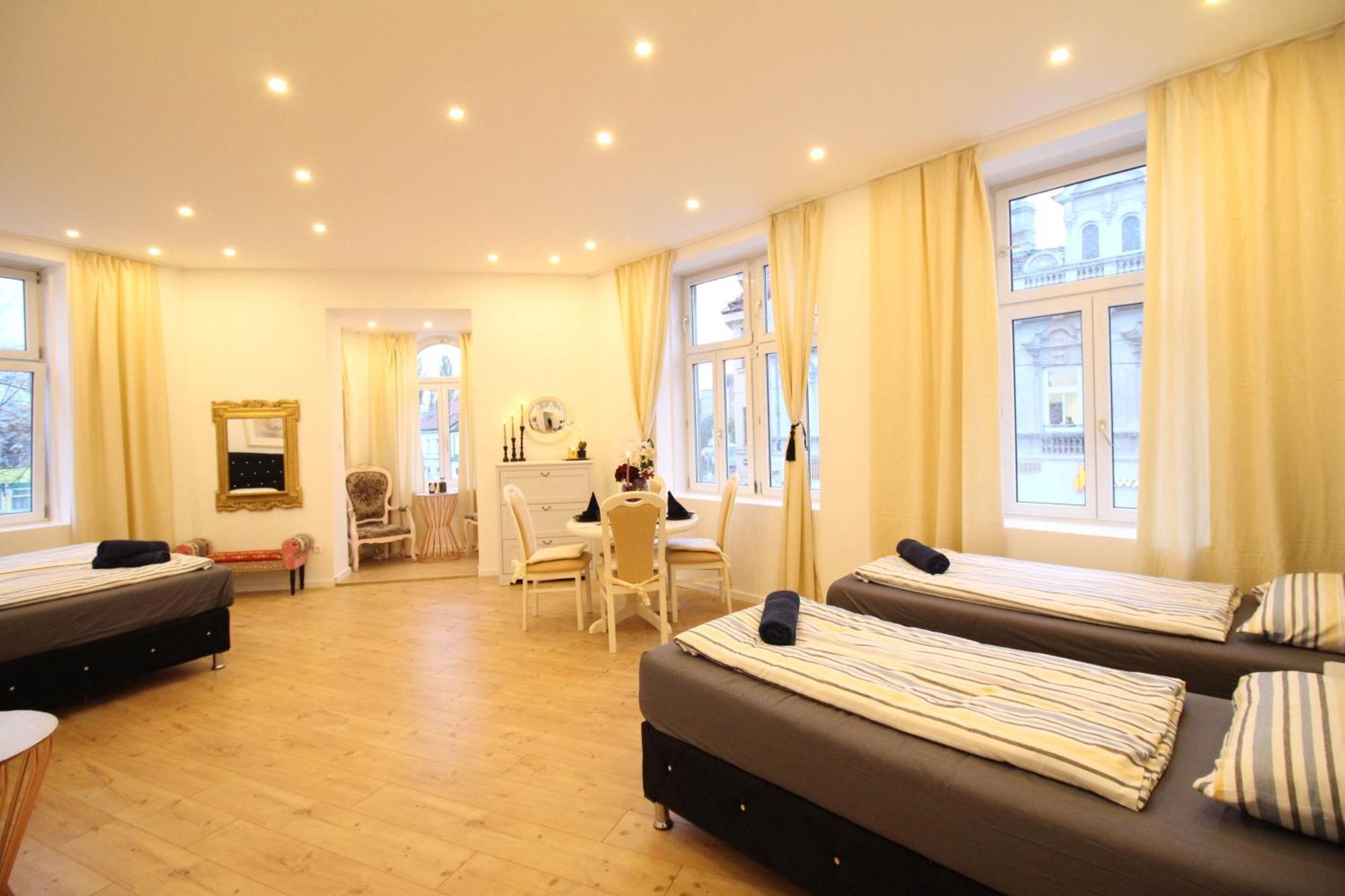 Disc Cozy Rooms In Liesing Wien Exteriör bild